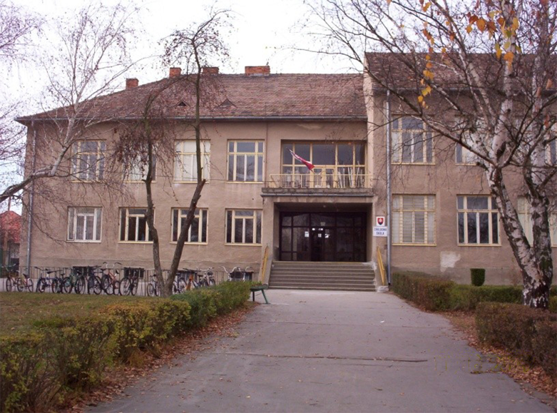 Prerábka školy 2002